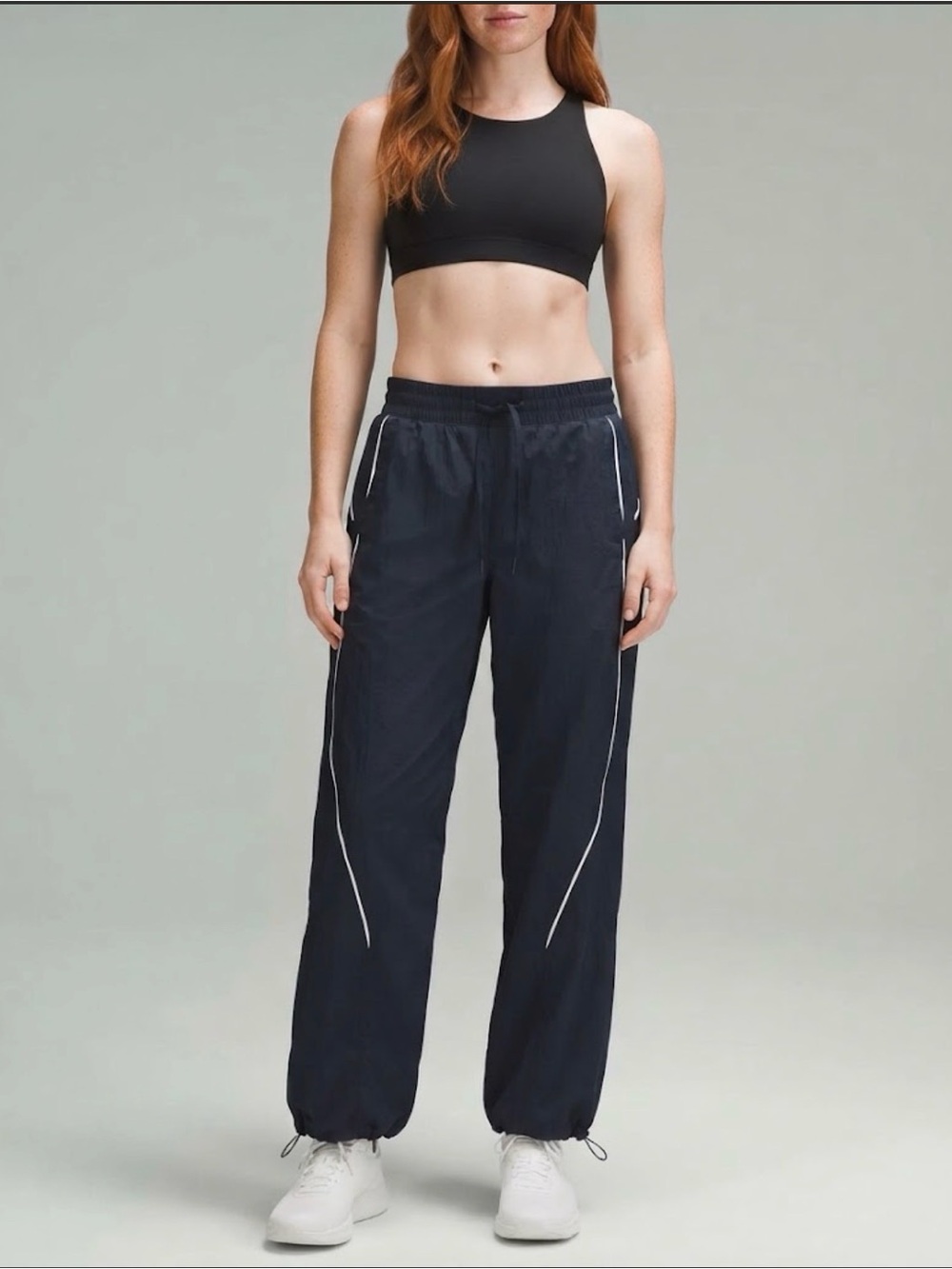 Lululemon License to Train Mid-Rise Lightweight Jogger True Navy size 4